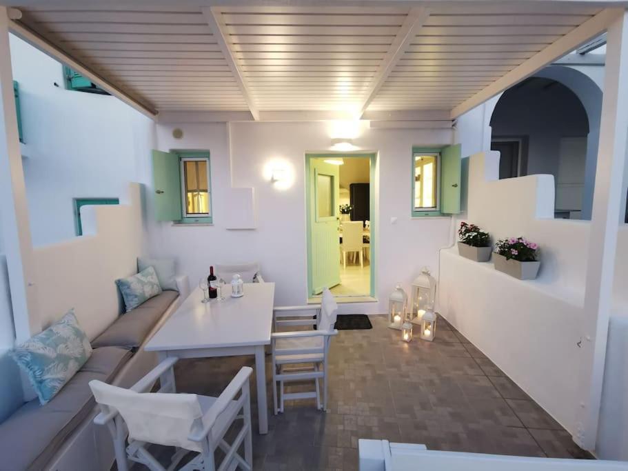 The Minty Door Boutique House Vila Náousa Exterior foto