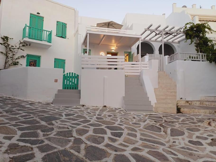 The Minty Door Boutique House Vila Náousa Exterior foto